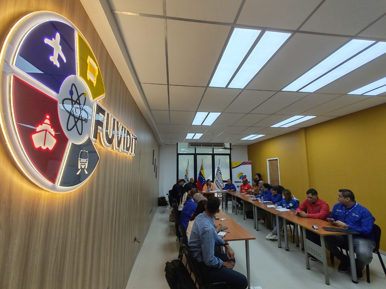 Noticia: FUVIDIT y SENCAMER impulsan la cultura de la calidad en el sector transporte - Registro informativo en la sala de prensa de FUVIDIT Venezuela