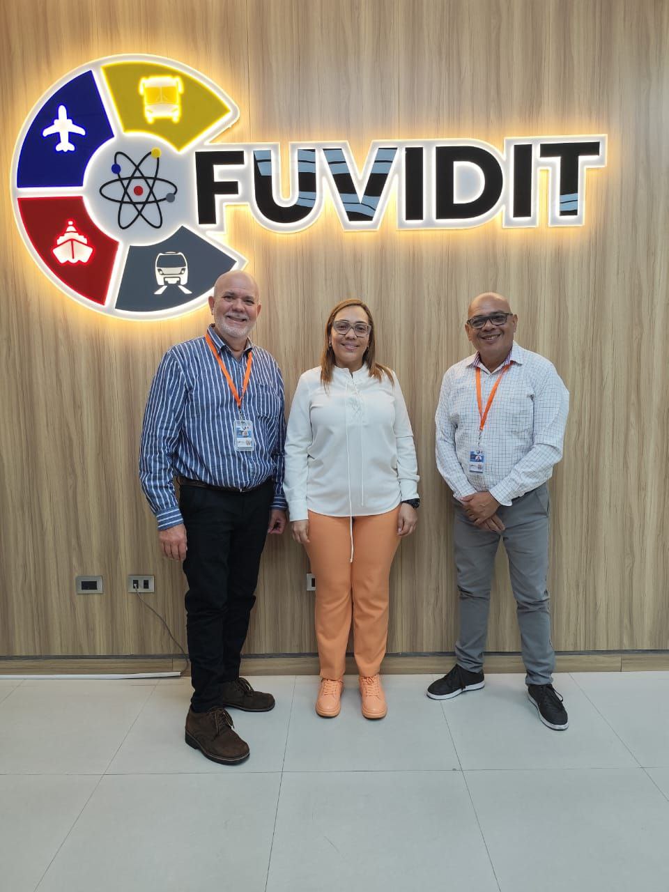 Noticia: La UNETI visita sede de la FUVIDIT para impulsar agenda de trabajo conjunto - Registro informativo en la sala de prensa de FUVIDIT Venezuela