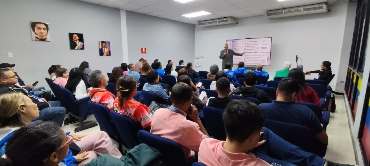 Evidencia fotográfica 2 de la noticia en los laboratorios de FUVIDIT Caracas, Venezuela