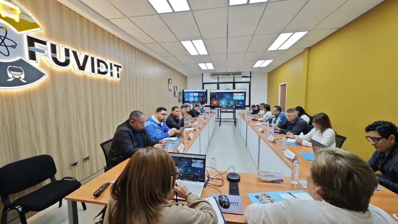 Evidencia fotográfica 3 de la noticia en los laboratorios de FUVIDIT Caracas, Venezuela