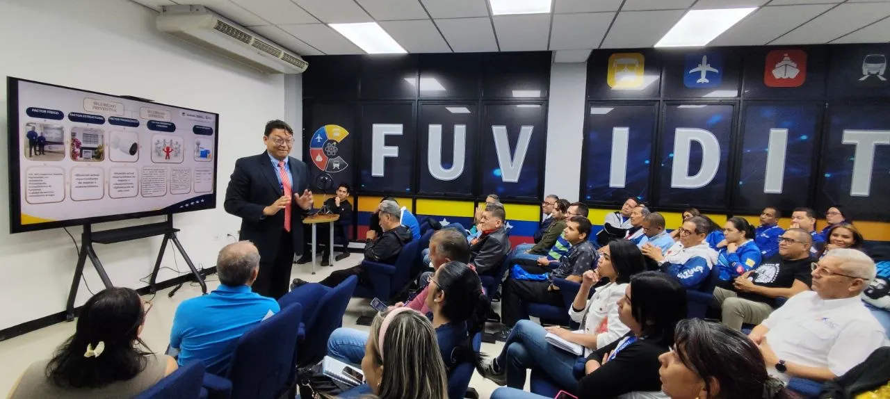 Evidencia fotográfica 2 de la noticia en los laboratorios de FUVIDIT Caracas, Venezuela
