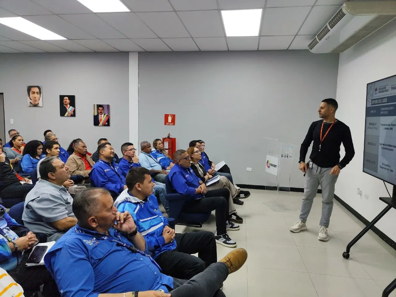 Evidencia fotográfica 1 de la noticia en los laboratorios de FUVIDIT Caracas, Venezuela