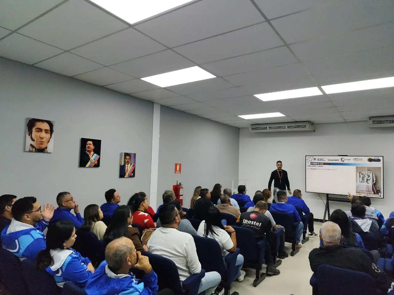 Evidencia fotográfica 3 de la noticia en los laboratorios de FUVIDIT Caracas, Venezuela