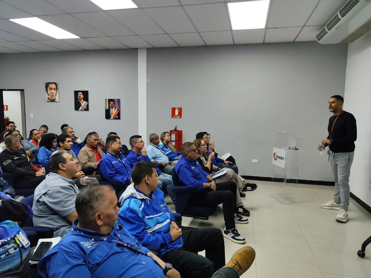 Evidencia fotográfica 7 de la noticia en los laboratorios de FUVIDIT Caracas, Venezuela