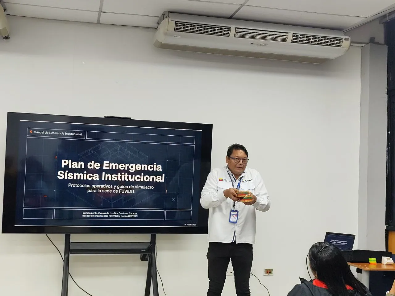 Evidencia fotográfica 1 de la noticia en los laboratorios de FUVIDIT Caracas, Venezuela