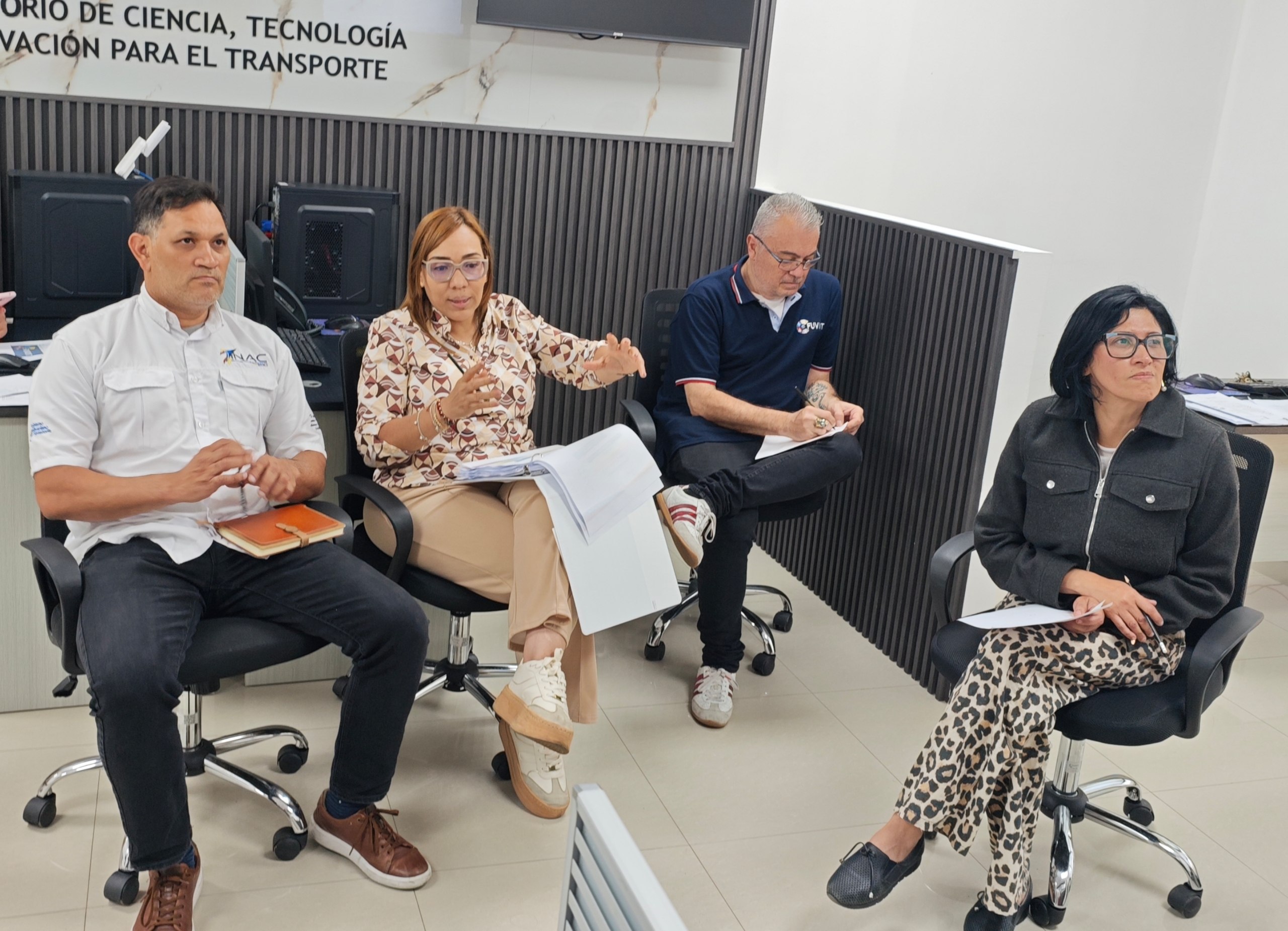 Imagen de INAC y FUVIDIT estandarizan términos para reportes de movilidad del sector aéreo