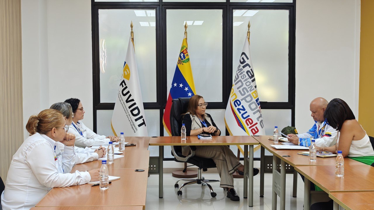 Imagen de FUVIDIT y la UNEFA retoman diálogo para futura alianza en beneficio del sector transporte