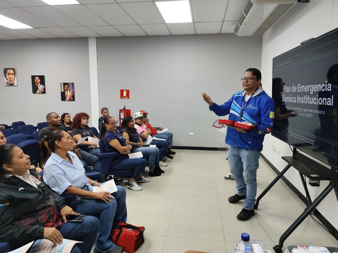 Noticia: Brigadistas de FUVIDIT dictan formación en prevención sísmica a trabajadores del Metro de Caracas - Registro informativo en la sala de prensa de FUVIDIT Venezuela