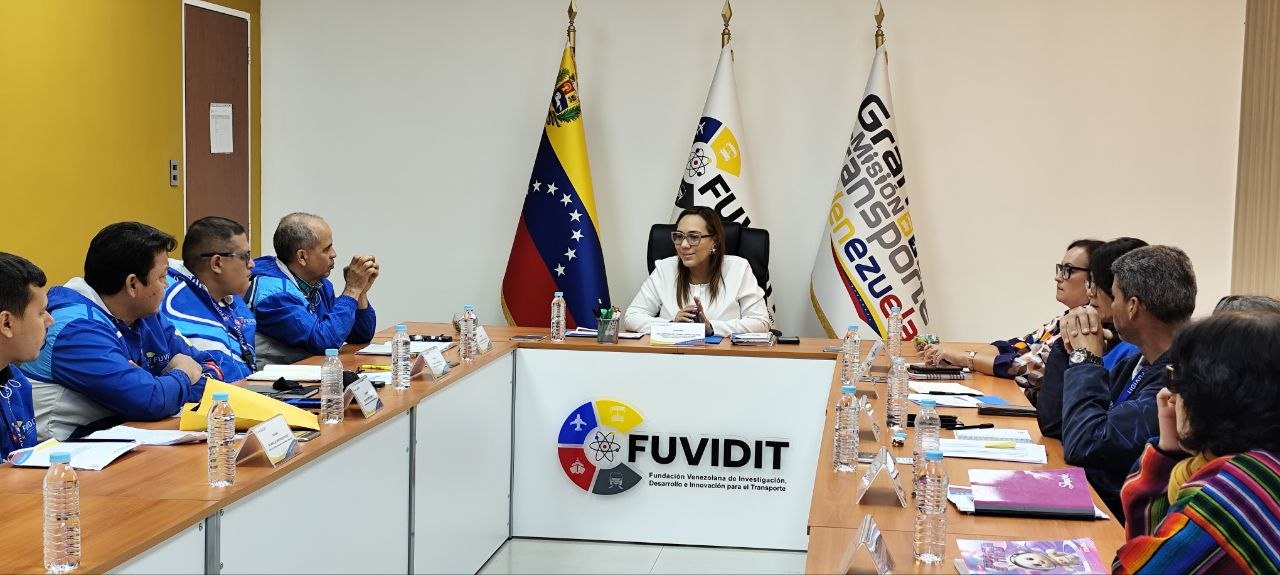 Noticia: FUVIDIT evalúa avances del año y define la planificación estratégica del sector transporte hacia 2027 - Registro informativo en la sala de prensa de FUVIDIT Venezuela